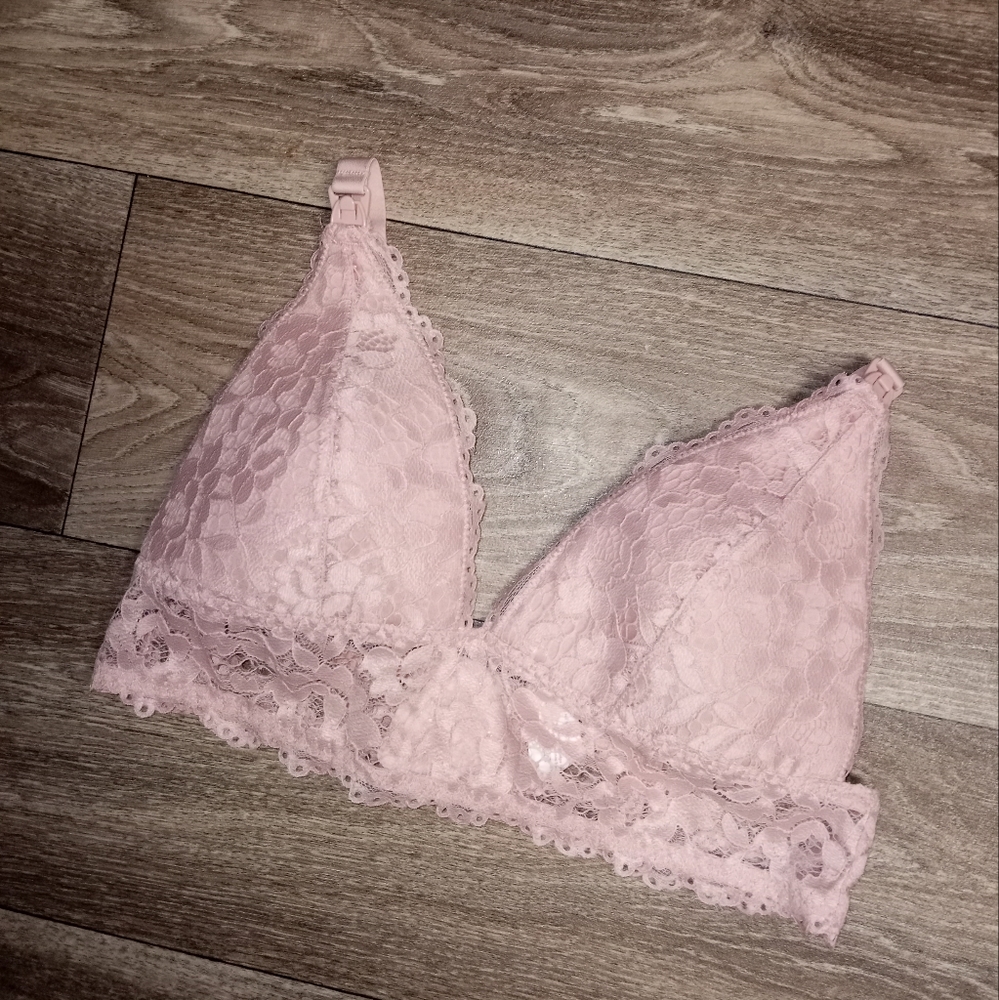 Secret Treasures pastel pink lace wireless bra size medium